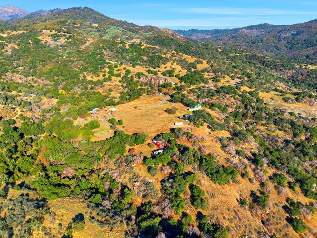 42555 Bear Creek Road, Springville, CA 93265