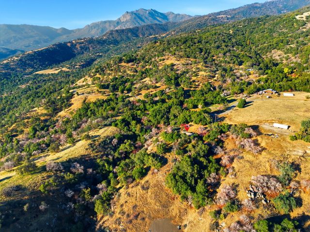 42555 Bear Creek Road, Springville, CA 93265