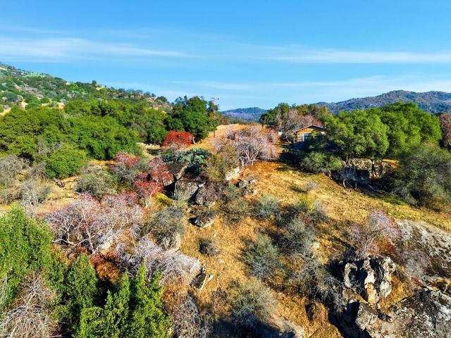 42555 Bear Creek Road, Springville, CA 93265