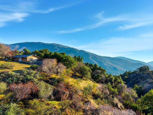 42555 Bear Creek Road, Springville, CA 93265