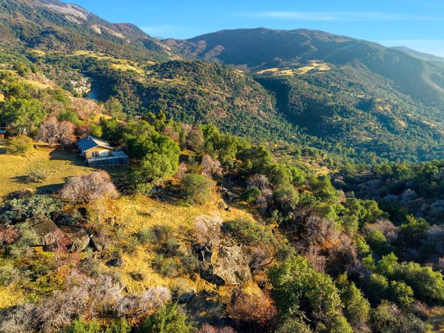 42555 Bear Creek Road, Springville, CA 93265