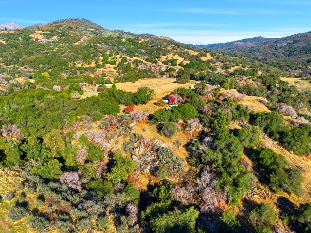 42555 Bear Creek Road, Springville, CA 93265
