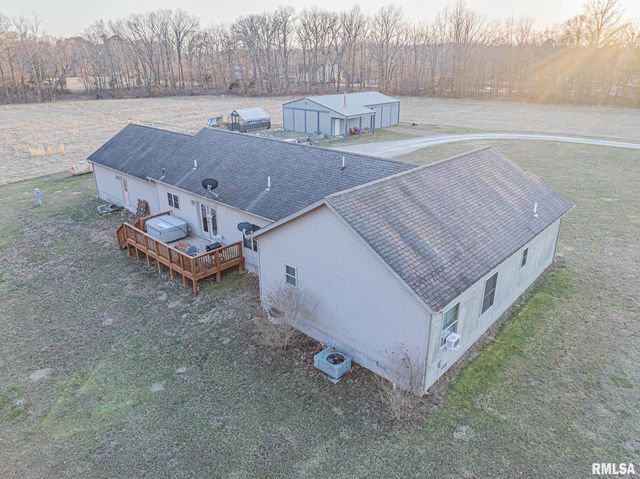 2814 Chouteau Avenue, Odin, IL 62870