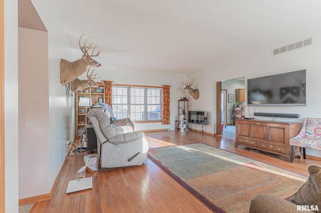 2814 Chouteau Avenue, Odin, IL 62870