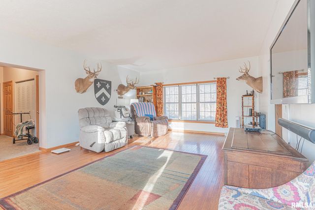 2814 Chouteau Avenue, Odin, IL 62870