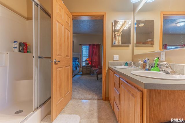 2814 Chouteau Avenue, Odin, IL 62870