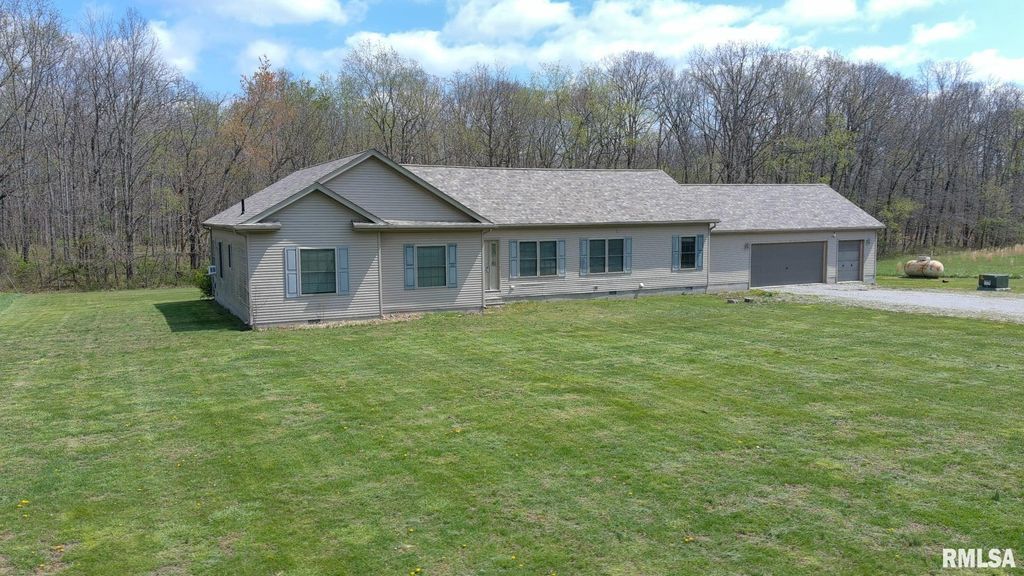 2814 Chouteau Avenue, Odin, IL 62870