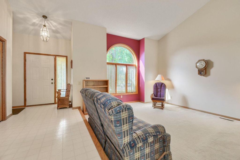 4670 Manor Drive, Eagan, MN 55123 — photo 3
