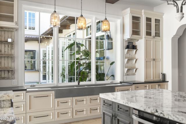 5402 E EXETER Boulevard, Phoenix, AZ 85018