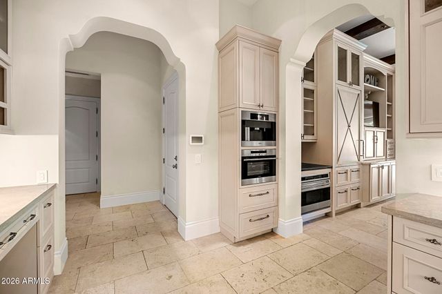 5402 E EXETER Boulevard, Phoenix, AZ 85018