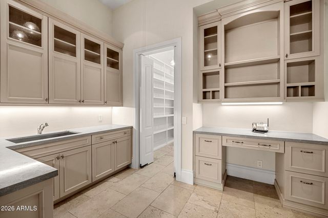 5402 E EXETER Boulevard, Phoenix, AZ 85018