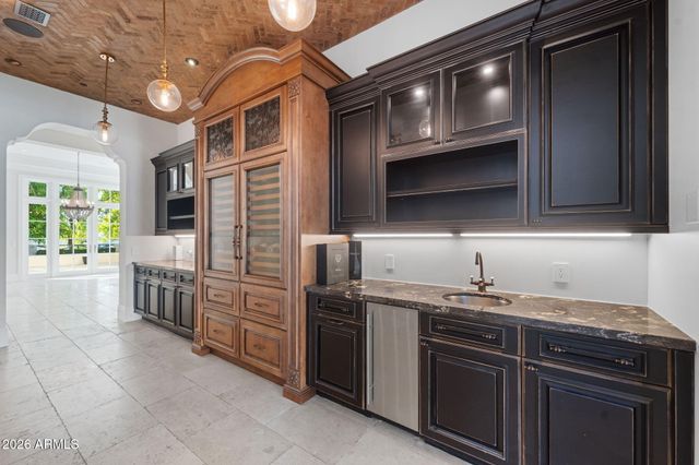 5402 E EXETER Boulevard, Phoenix, AZ 85018