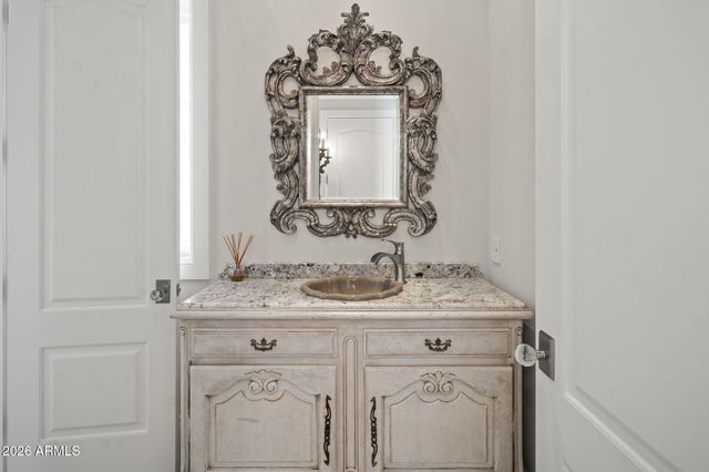 5402 E EXETER Boulevard, Phoenix, AZ 85018