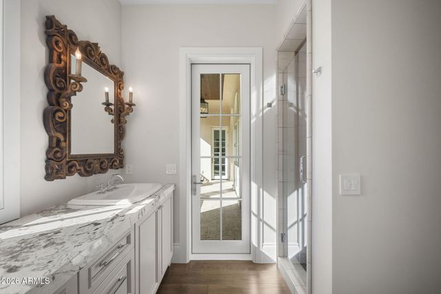 5402 E EXETER Boulevard, Phoenix, AZ 85018