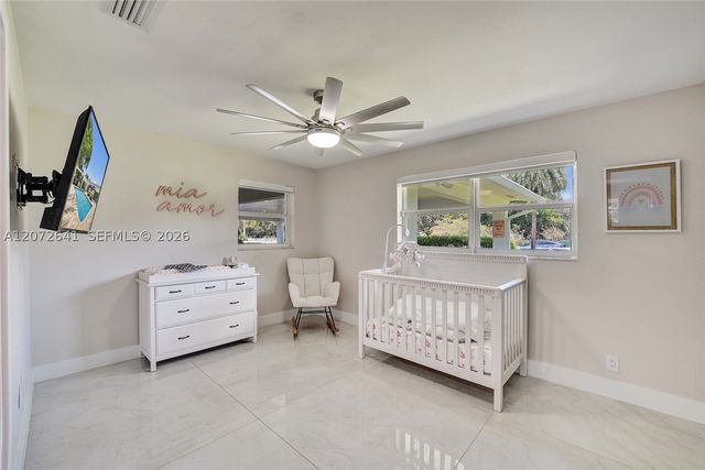 10880 SW 25th St, Davie, FL 33324