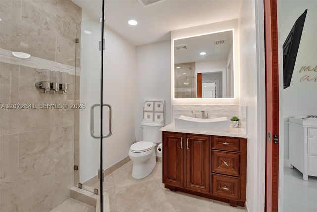 10880 SW 25th St, Davie, FL 33324