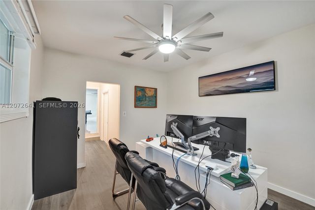 10880 SW 25th St, Davie, FL 33324