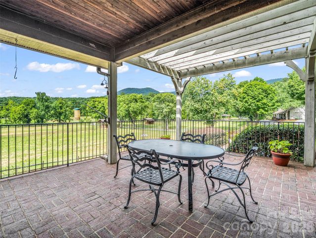 1870 Palmer Road, Mill Spring, NC 28756
