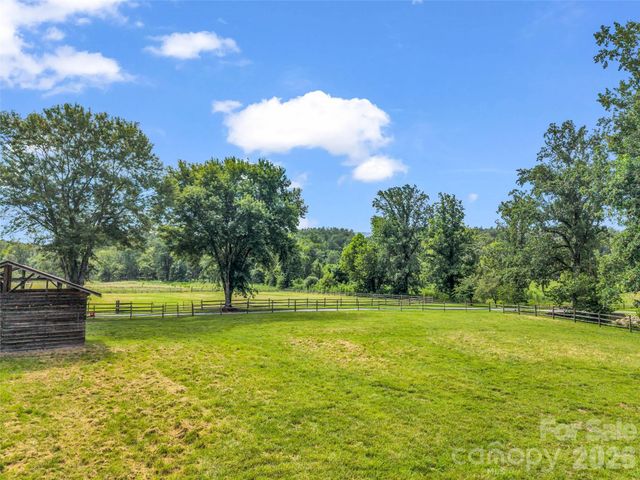 1870 Palmer Road, Mill Spring, NC 28756