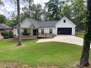 440 HOLIDAY HILLS LN, Counce, TN 38326