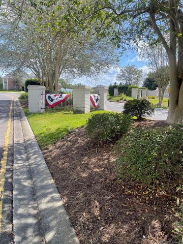 6397 Pelican Crossing Dr, Gonzales, LA 70737