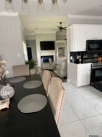 6397 Pelican Crossing Dr, Gonzales, LA 70737