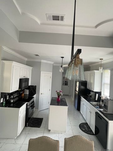 6397 Pelican Crossing Dr, Gonzales, LA 70737