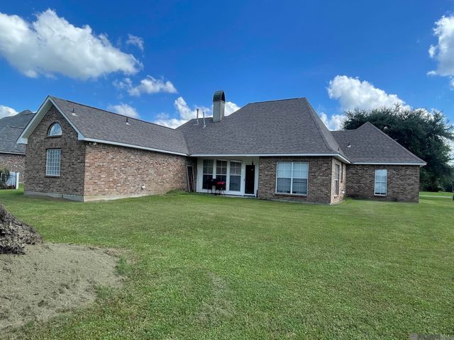 6397 Pelican Crossing Dr, Gonzales, LA 70737