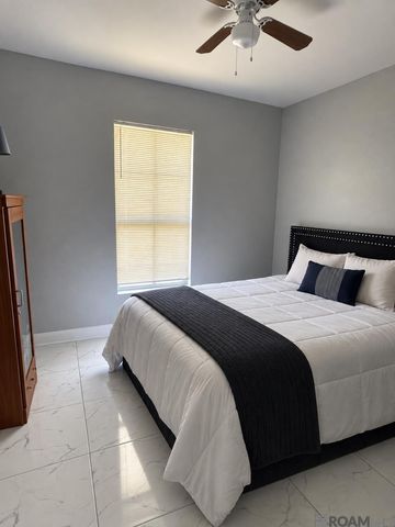6397 Pelican Crossing Dr, Gonzales, LA 70737