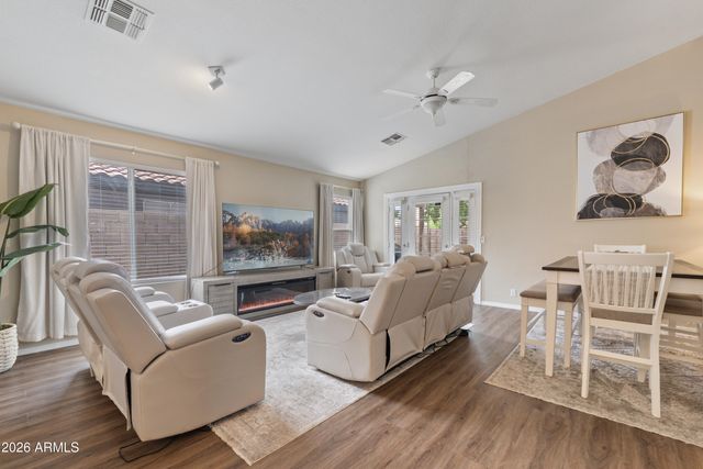1291 S CARDINAL Street, Gilbert, AZ 85296