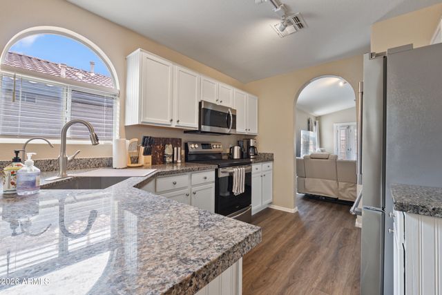 1291 S CARDINAL Street, Gilbert, AZ 85296