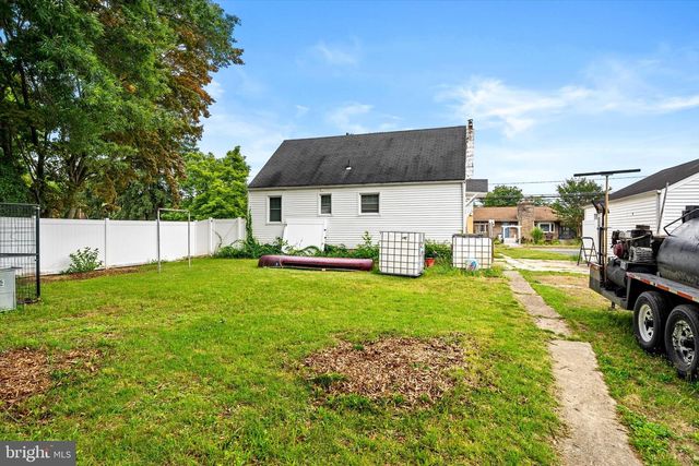 319 STATION RD, Roebling, NJ 08554