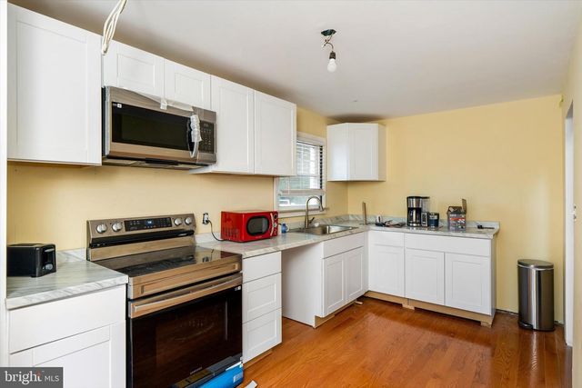 319 STATION RD, Roebling, NJ 08554