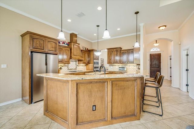 7522 S Lake Drive, Corpus Christi, TX 78414