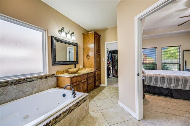 7522 S Lake Drive, Corpus Christi, TX 78414