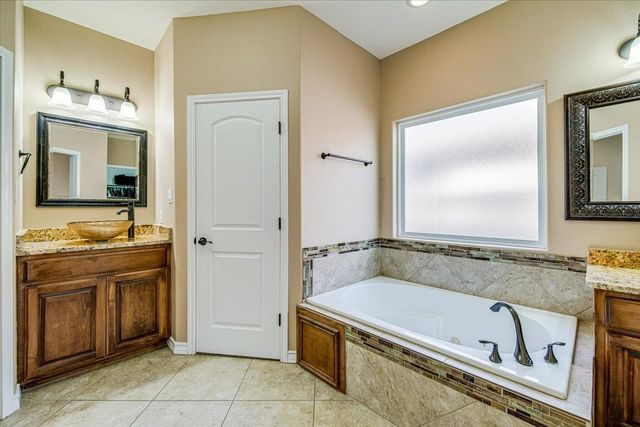 7522 S Lake Drive, Corpus Christi, TX 78414