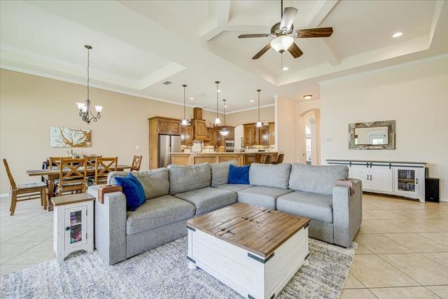 7522 S Lake Drive, Corpus Christi, TX 78414
