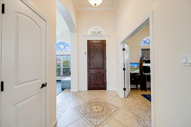 7522 S Lake Drive, Corpus Christi, TX 78414