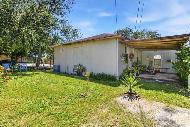 816 E 2nd Street, Rio Grande City, TX 78582