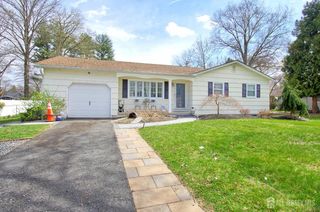 8 Hope Valley Drive, East Windsor, NJ 08512
