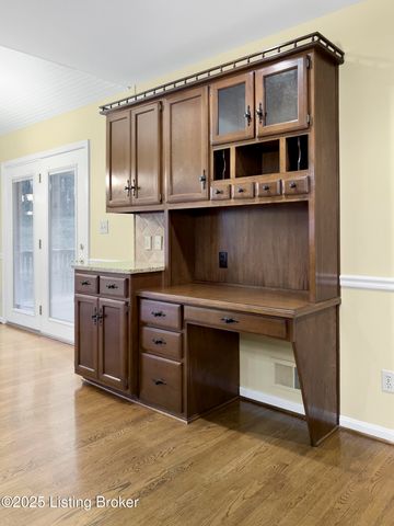 1508 Sylvan Wynde, Louisville, KY 40205