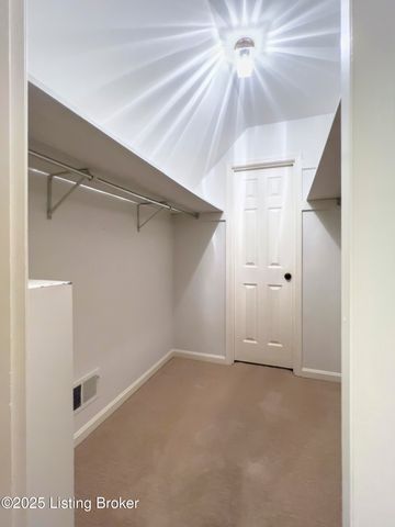 1508 Sylvan Wynde, Louisville, KY 40205