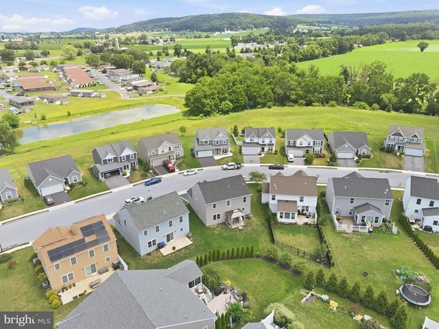 405 JARED WAY, New Holland, PA 17557