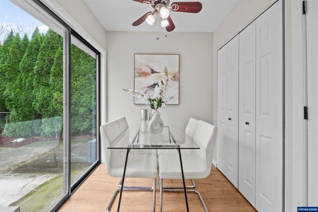 547 Fir St, Woodburn, OR 97071