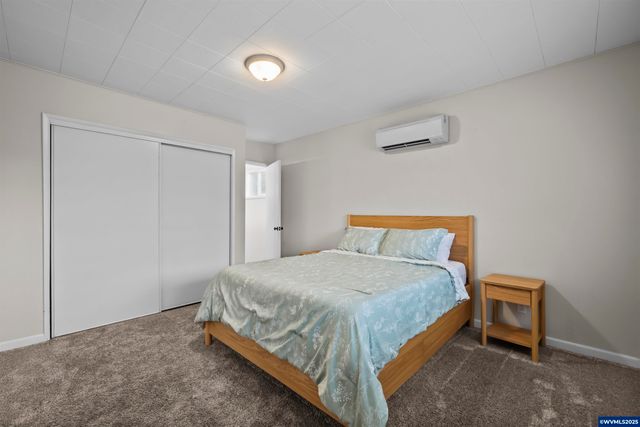 547 Fir St, Woodburn, OR 97071