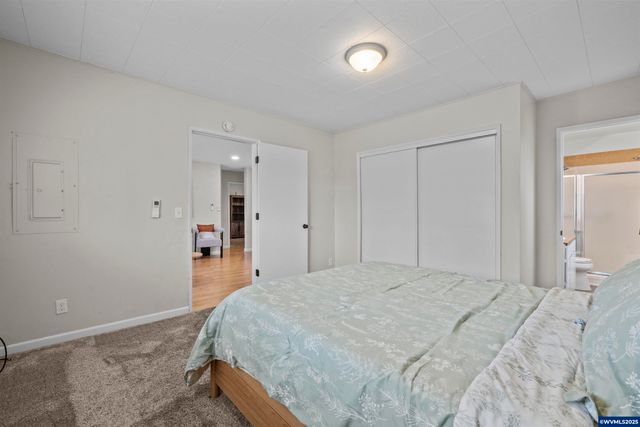 547 Fir St, Woodburn, OR 97071