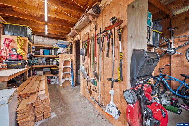 547 Fir St, Woodburn, OR 97071