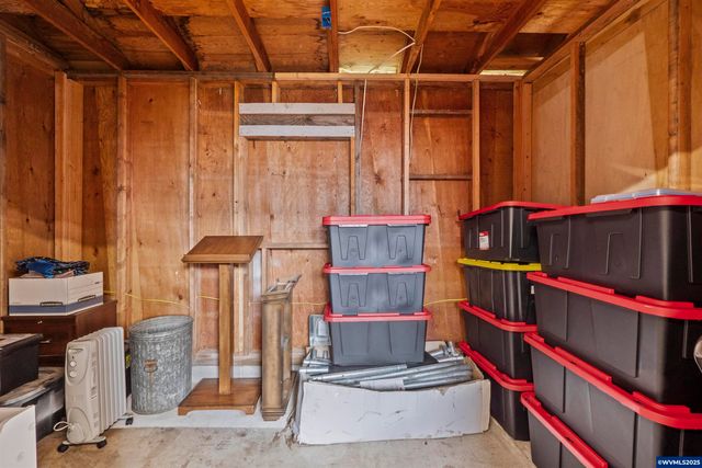 547 Fir St, Woodburn, OR 97071