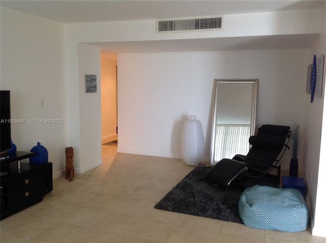 1865 79th St Cswy 8K, North Bay Village, FL 33141