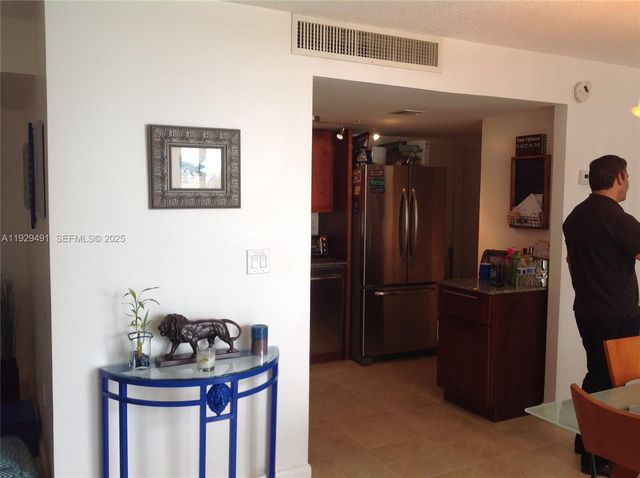 1865 79th St Cswy 8K, North Bay Village, FL 33141